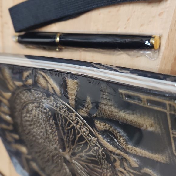 Journal (lined) - Picture 15 of 15